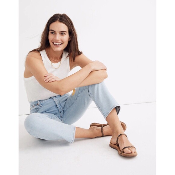 Madewell Size 24 Mid-Rise Classic Straight Jeans Wellingford Light Wash Knee-Rip - Picture 2 of 16